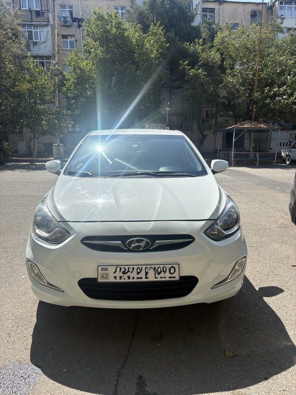 Hyundai Accent, 1.6 L, 2013 il, 64 000 km — Avtomobillər, Bakı (2)