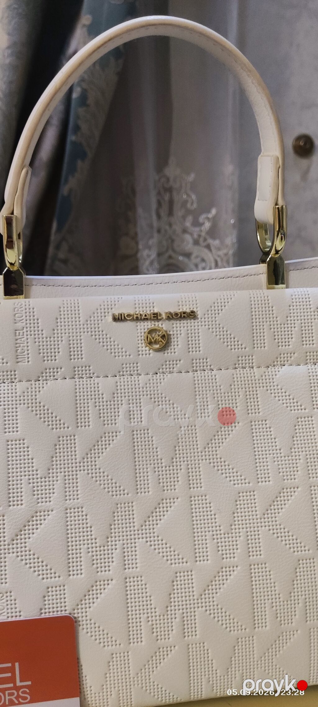 Məhsul: Michael Kors qadın çantası. A klassdi hec islenmeyib — Çantalar, çamadanlar, cüzdanlar, Gəncə (2)