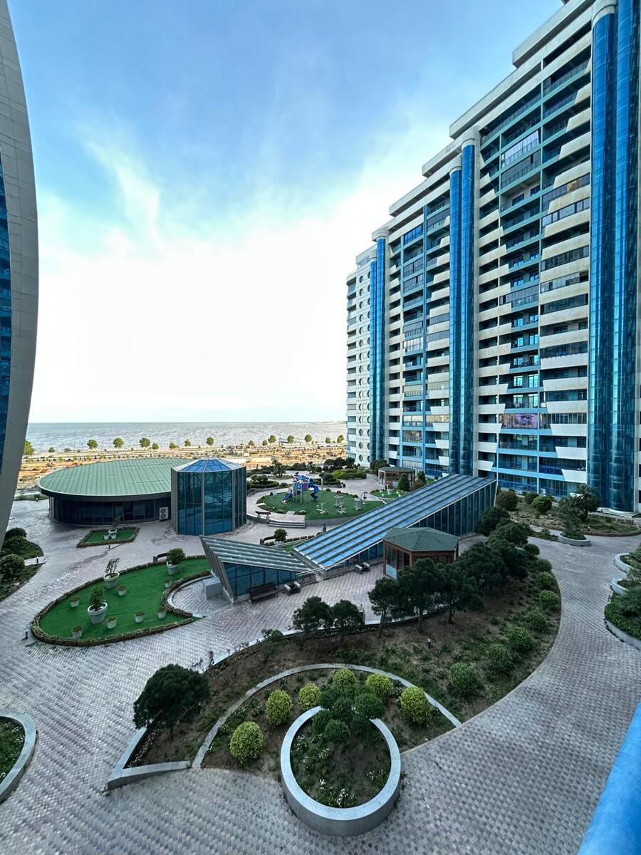 Satılır 3 otaqlı yeni tikili 210 m² — Mənzil, Bakı (2)