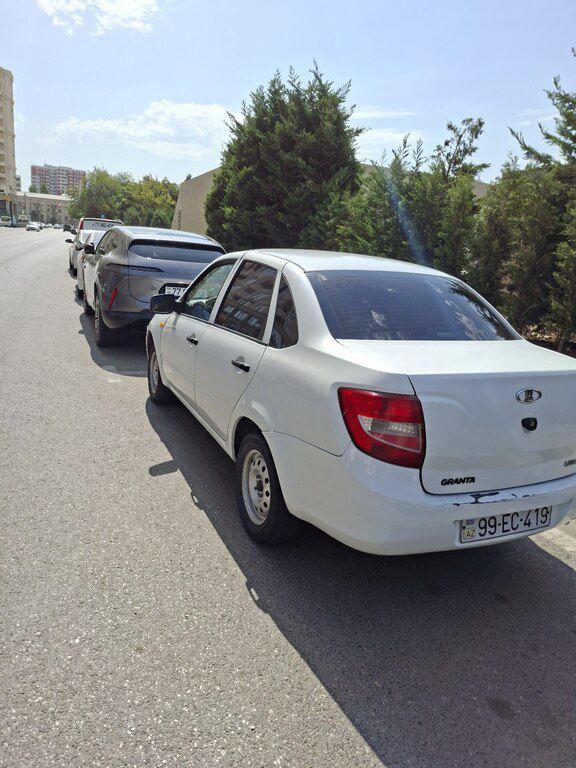 Lada (VAZ) Granta, 1.6 L, 2013 il, 284 812 km — Avtomobillər, Bakı (2)