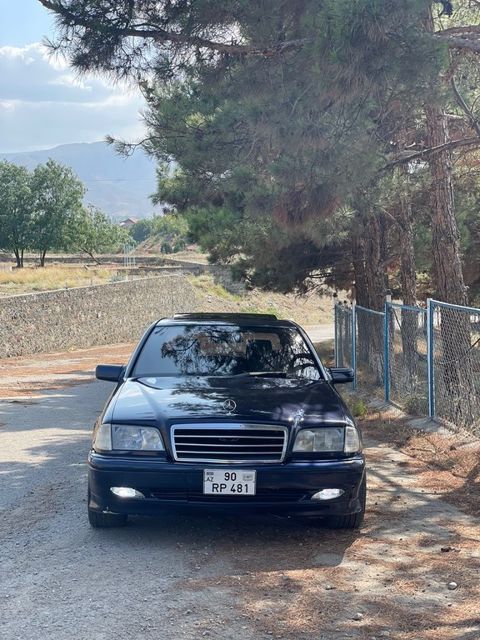 Mercedes C 200, 2.0 L, 1998 il, 440 000 km — Şəmkir
