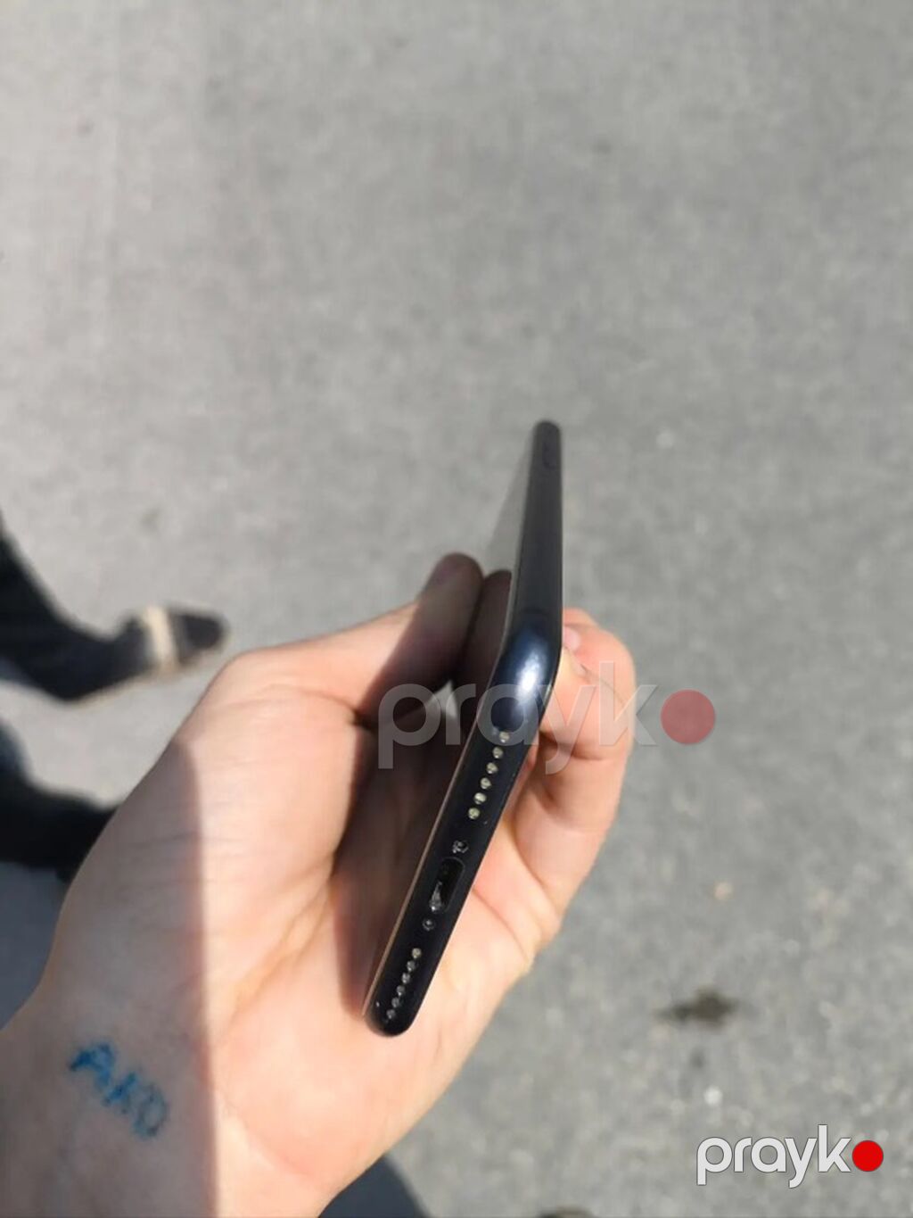 IPhone 8, Space Gray, Simsiz şarj — Apple iPhone, Digah (2)