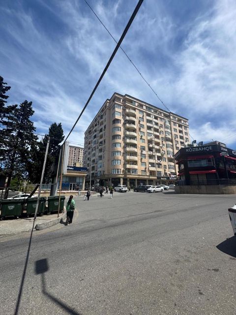 Satılır 3 otaqlı yeni tikili 110 m² — Bakı