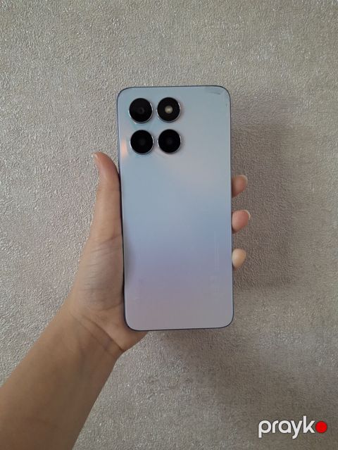 Honor X6a satılır. 6 GB RAM 128 GB yaddaş 5200 mAh batareya — Bakı