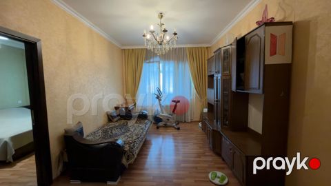 Satılır 5 otaqlı köhnə tikili 120 m² — Bakı