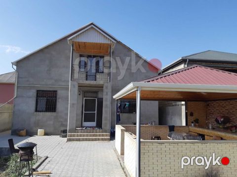 Satılır 4 otaqlı həyət evi/bağ evi 200 m² — Bakı
