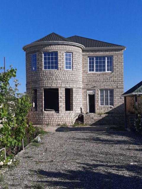 Satılır 6 otaqlı həyət evi/bağ evi 240 m² — Bakı