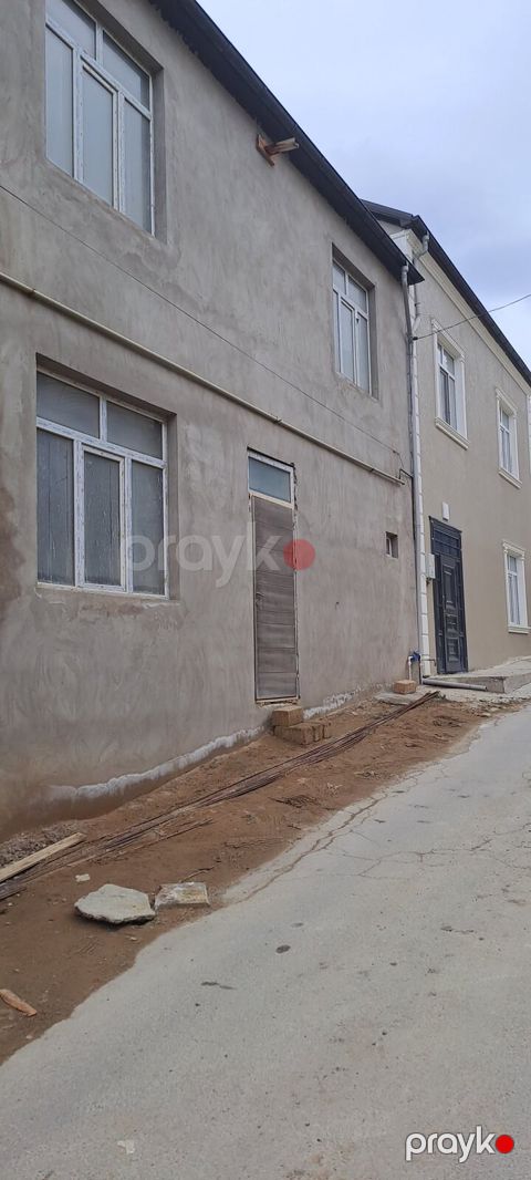 Satılır 7 otaqlı həyət evi/bağ evi 270 m² — Bakı