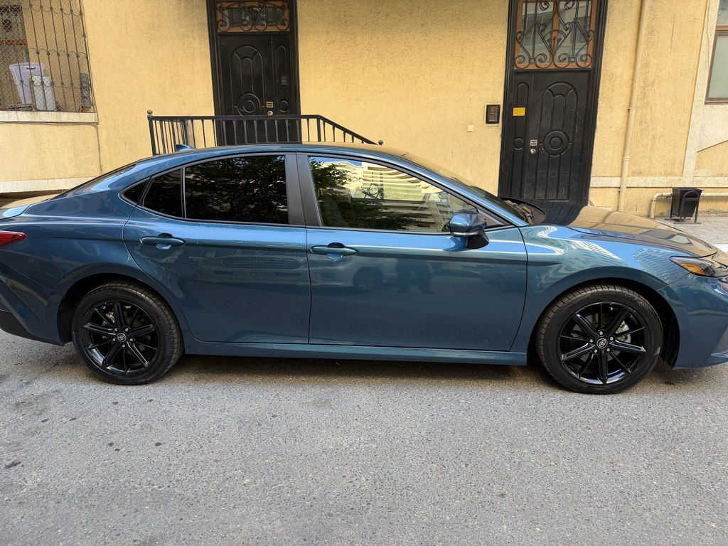 Toyota Camry, 2.5 L, 1.016 kWh, 2024 il, 41 500 km — Avtomobillər, Bakı (4)