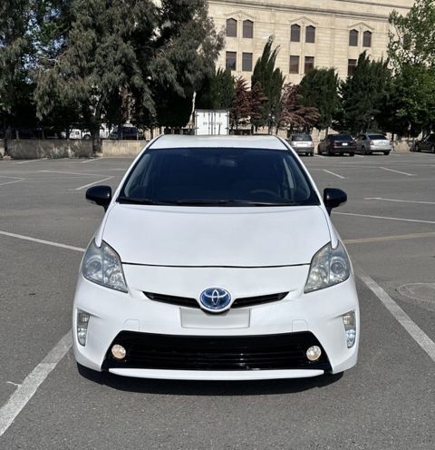 Toyota Prius, 1.8 L, 1.3 kWh, 2013 il, 58 000 km — Bakı