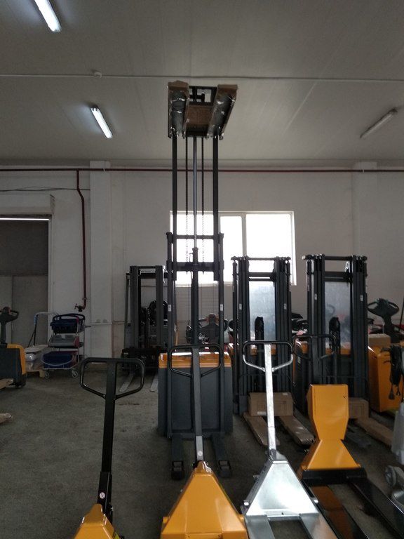 Batareyalı çəngəlli yük qaldıran "HochkraftCDDR15-III" — Biznes və avadanlıq, Bakı (10)
