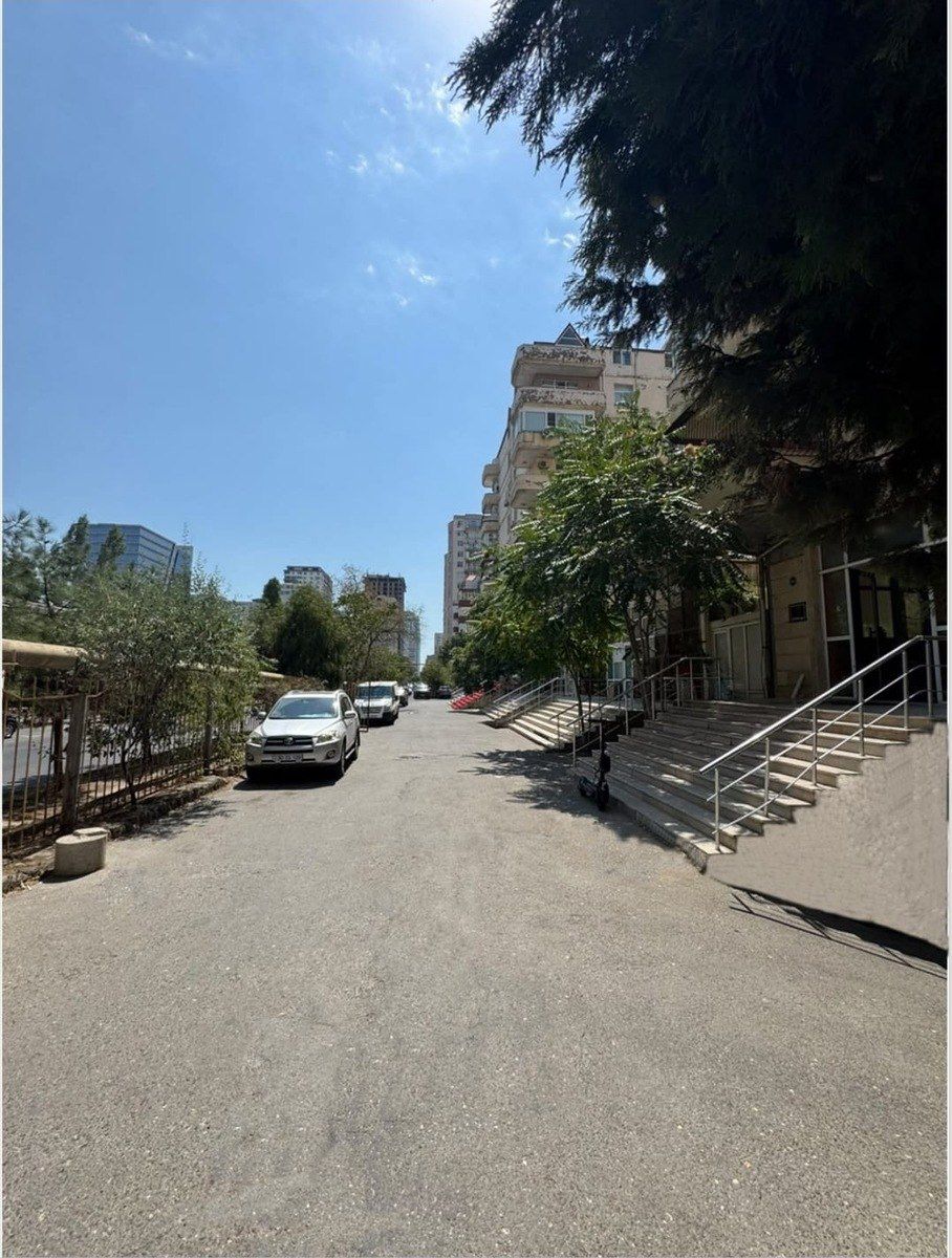 İcarəyə verilir 1 otaqlı ofis 300 m² — Ofis, Bakı (2)