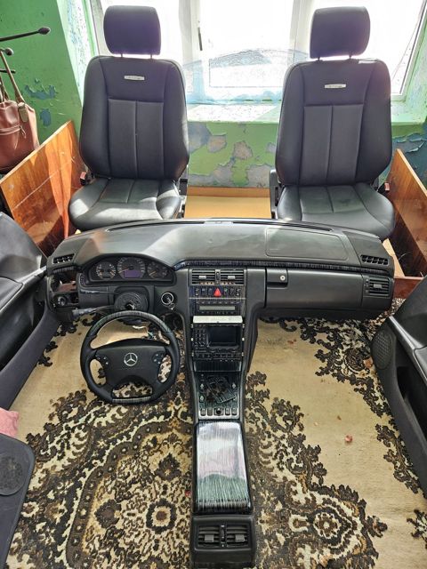 Mercedes-Benz W210 salonu — Bakı