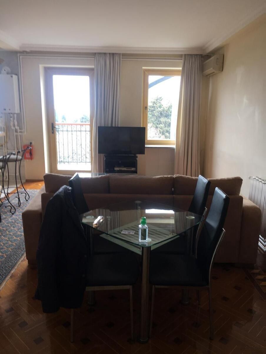 İcarəyə verilir 2 otaqlı köhnə tikili 75 m² — Mənzil, Bakı (4)