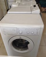 Indesit önyükləməli paltaryuyan maşın - Ön yükləmə, klassik ağ korpus — Paltaryuyan maşınlar