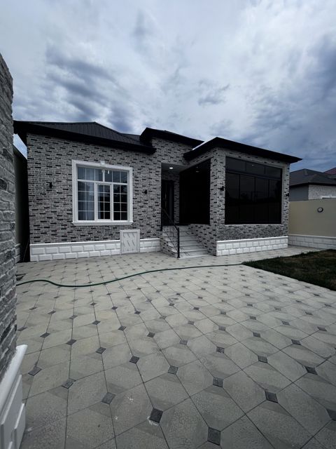 Satılır 4 otaqlı həyət evi/bağ evi 150 m² — Bakı