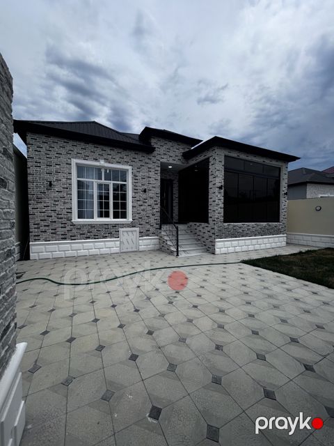 Satılır 4 otaqlı həyət evi/bağ evi 150 m²
