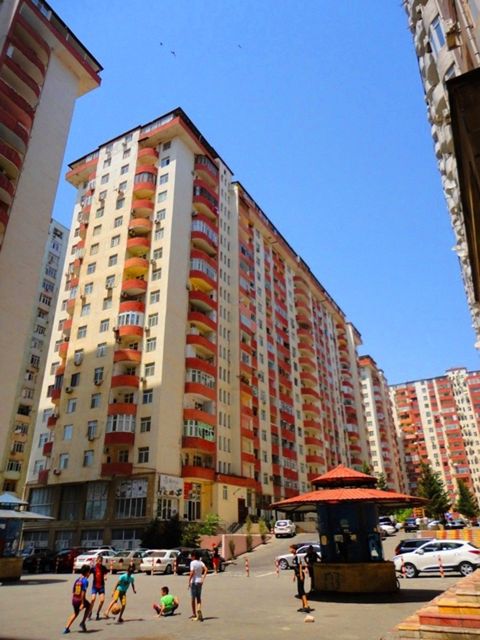 Satılır 3 otaqlı yeni tikili 86 m² — Bakı