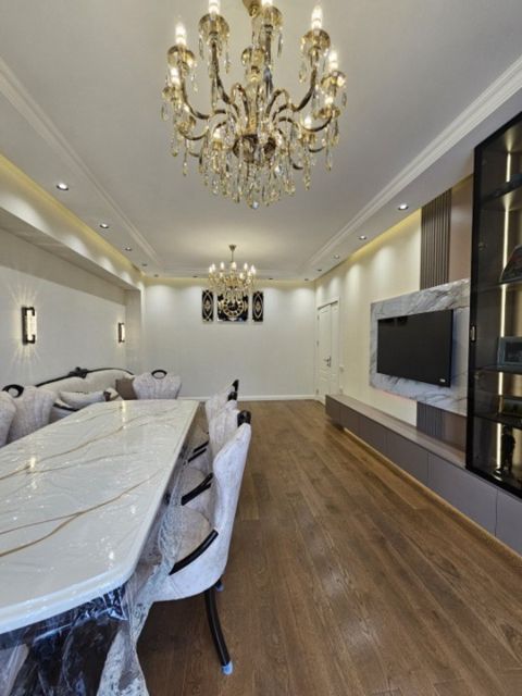 Satılır 4 otaqlı yeni tikili 128 m² — Bakı