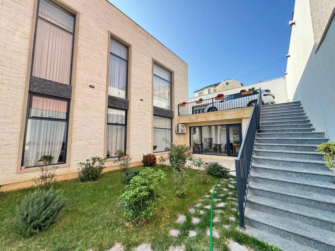 Satılır 6 otaqlı həyət evi/bağ evi 400 m² — Ev, villa, Bakı (3)