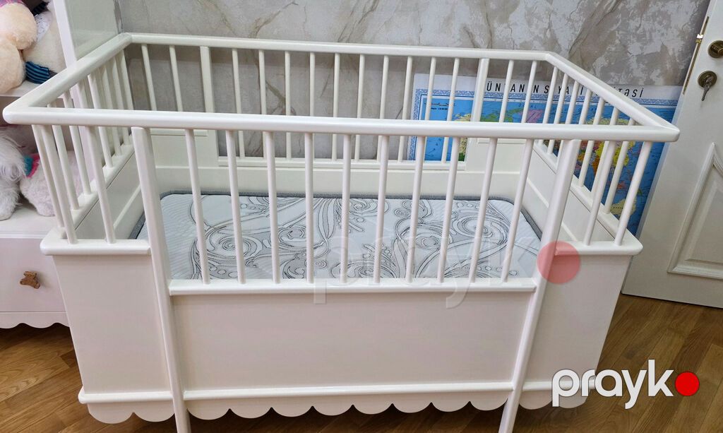 Oğlan və qız üçün, İşlənmiş, Çarpayı, Matras ilə — Yataqlar, Bakı (2)