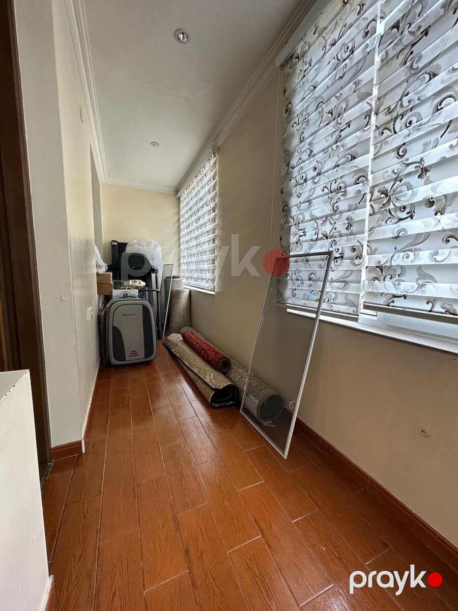 Satılır 5 otaqlı köhnə tikili 140 m² — Mənzil, Bakı (10)