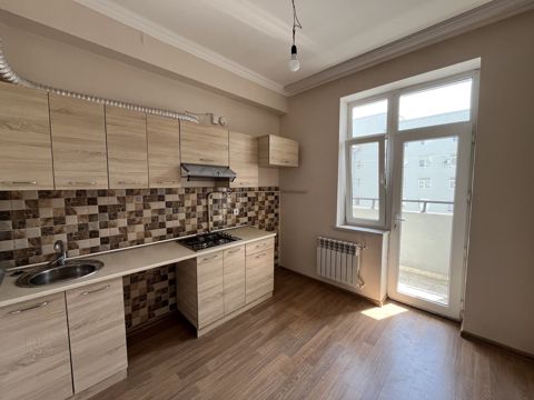Satılır 4 otaqlı yeni tikili 100 m² — Bakı
