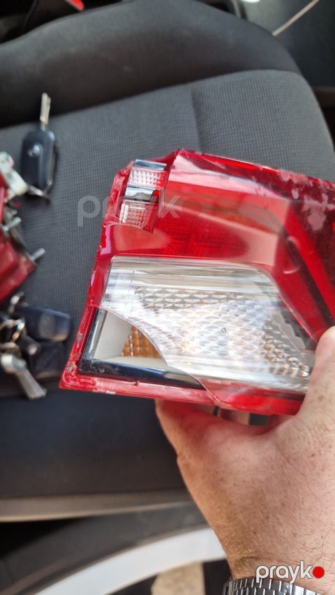 Kia K5 stop farası — Bakı
