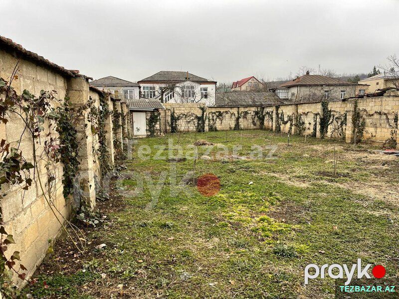 Qubanın mərkəzində həyət evi satılır — Ev, villa, Quba (10)