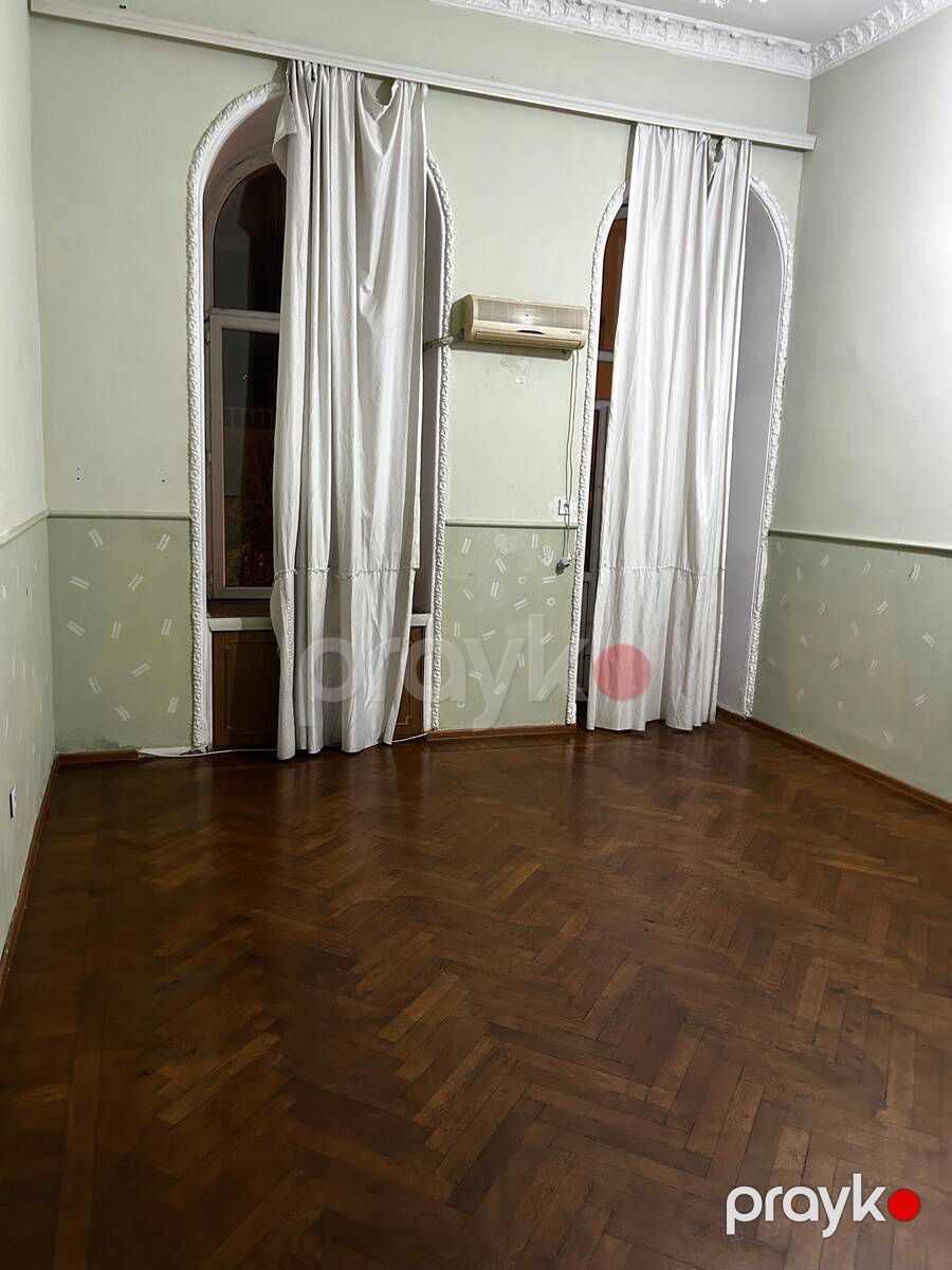 İcarəyə verilir 4 otaqlı köhnə tikili 160 m² — Mənzil, Bakı (4)