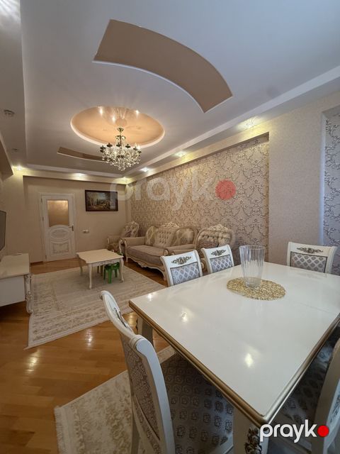 Satılır 3 otaqlı yeni tikili 115 m²