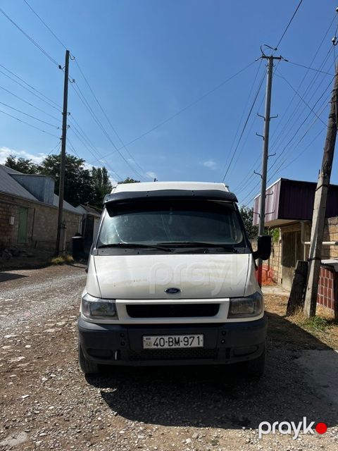Ford Transit, 2.4 L, 2000 il, 307 801 km