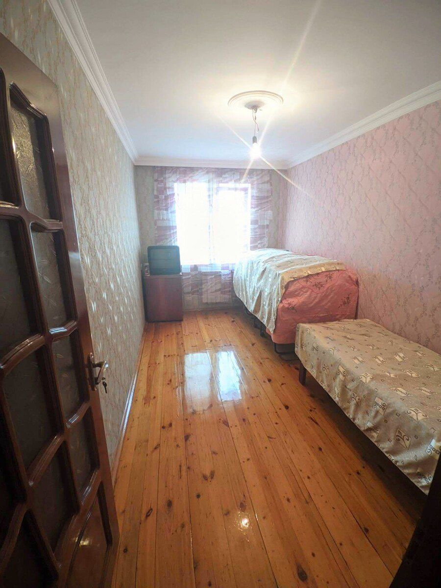 Satılır 4 otaqlı köhnə tikili 100 m² — Mənzil, Bakı (9)