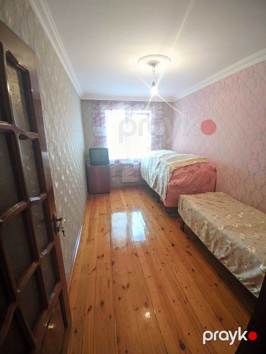 Satılır 4 otaqlı köhnə tikili 100 m² — Mənzil, Bakı (9)
