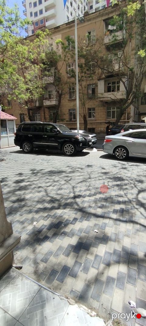 İcarəyə verilir 3 otaqlı ofis 76 m² — Bakı