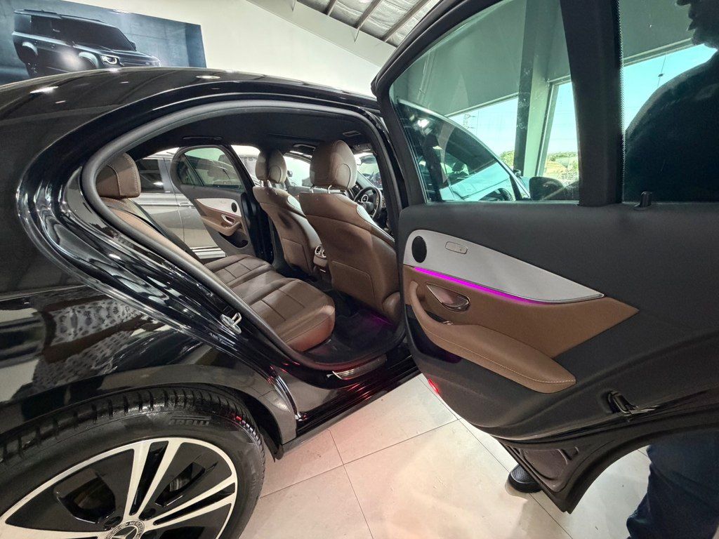 Mercedes E 300, 2.0 L, 2021 il, 59 000 km — Avtomobillər, Bakı (9)