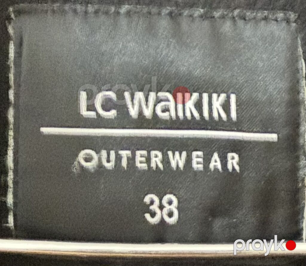 Palto, Lc Waikiki, rəng - Qara — Palto, Bakı (2)