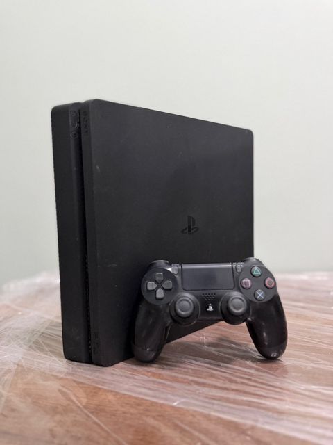 Playstation 4 Slim, 1TB — Bakı