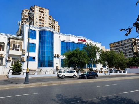 Satılır 3 otaqlı yeni tikili 80 m² — Bakı