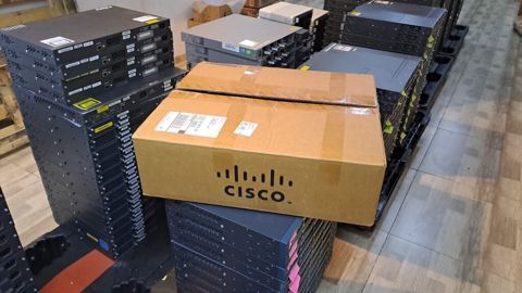 Cisco C9200L-24T-4G-E Switch — Bakı