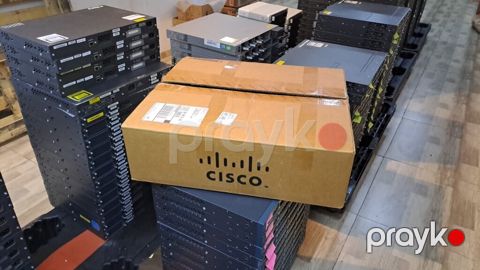 Cisco C9200L-24T-4G-E Switch — Bakı