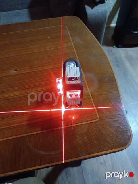 Bosch Professional GLL 3-80 C – 3 x 360° qırmızı xəttli lazer nivelir — Digah