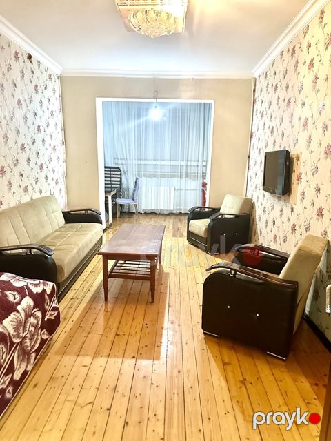 İcarəyə verilir 2 otaqlı köhnə tikili 70 m² — Bakı
