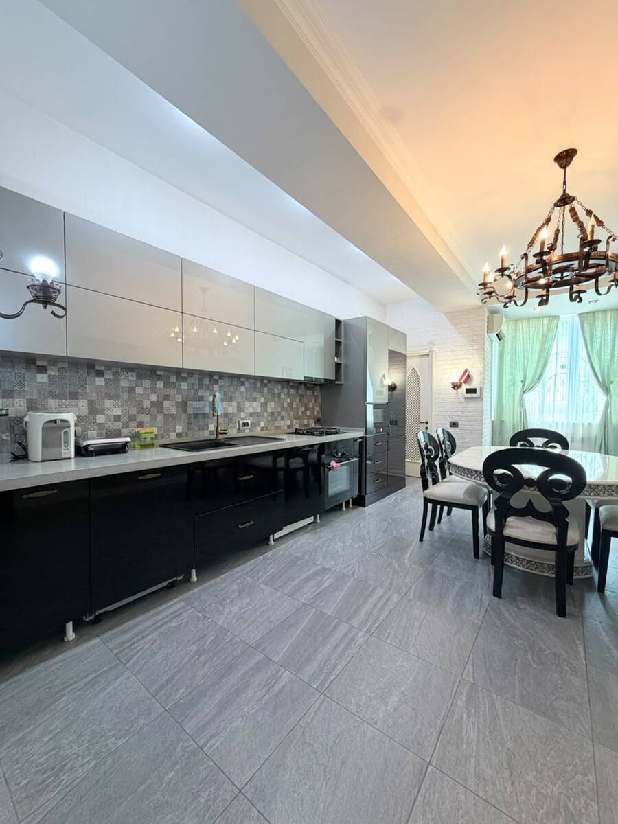 Satılır 4 otaqlı yeni tikili 219 m² — Mənzil, Bakı (7)