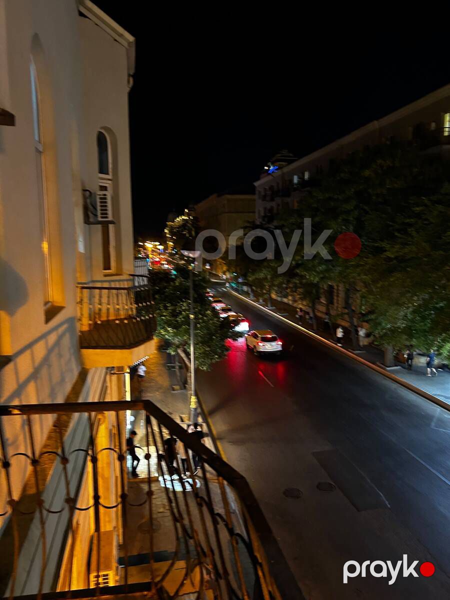 İcarəyə verilir 4 otaqlı köhnə tikili 160 m² — Mənzil, Bakı (2)