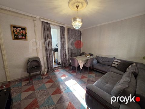 Satılır 2 otaqlı köhnə tikili 33 m²