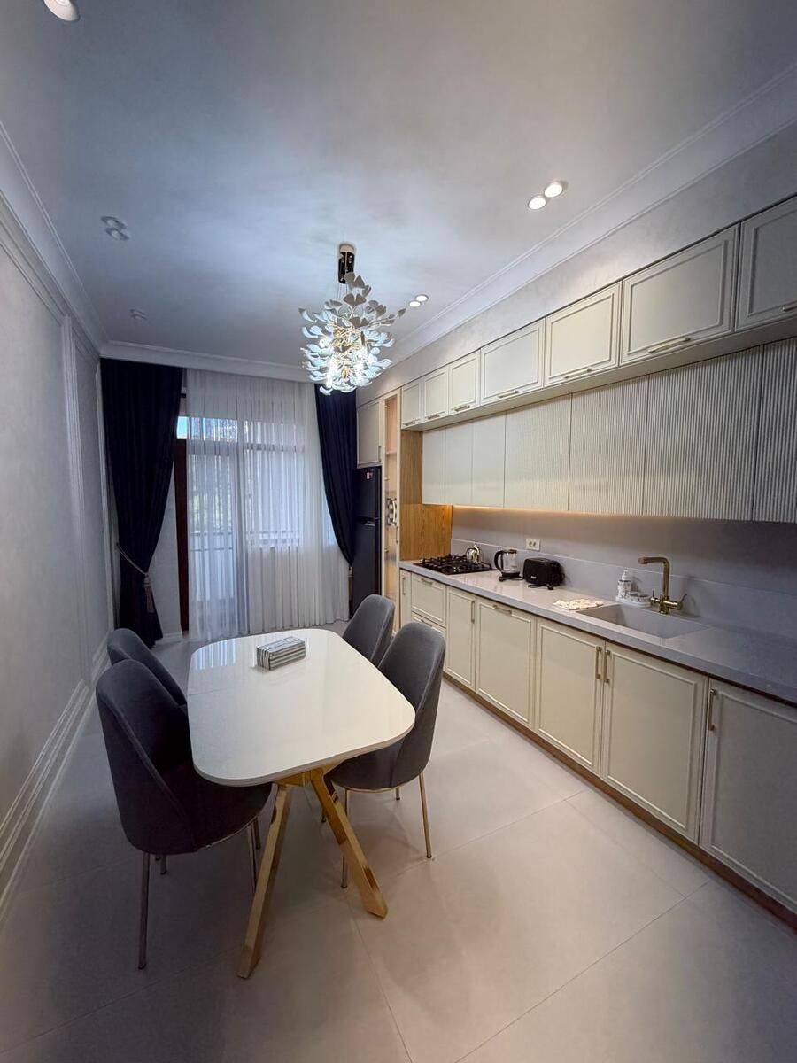 4-otaqlı yeni tikili kirayə verilir, İzmir küç., 180 m² — Mənzil, Bakı (11)