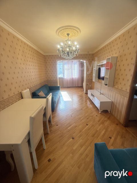 İcarəyə verilir 4 otaqlı köhnə tikili 100 m²