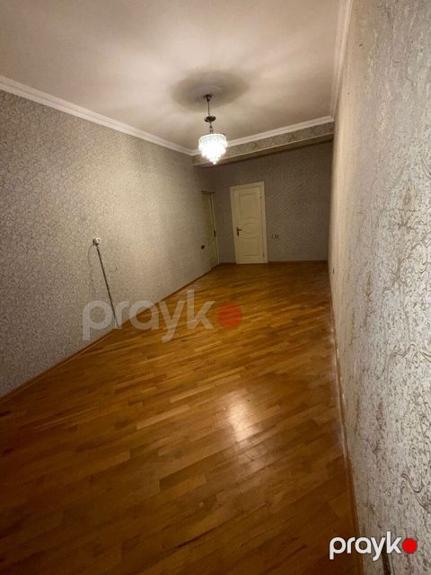 Satılır 3 otaqlı yeni tikili 140 m²