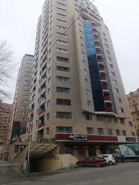 Satılır 3 otaqlı yeni tikili 142 m² — Bakı